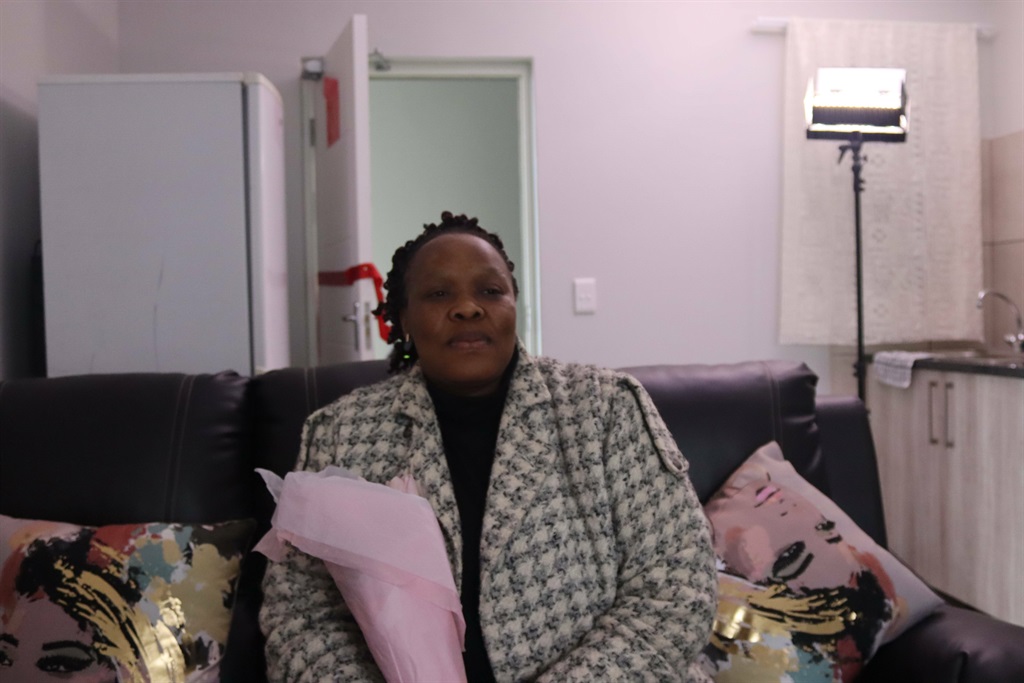 Tenant Nonqaba Bikauri received the key to her new
