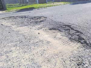 Getting the hole picture: 15000 repair requests logged in last three months