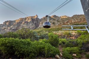 Cableway back in action following fire at Table Mountain station