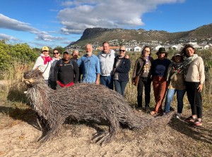 Kommetjie artist unveils otter sculpture to inspire wetland conservation