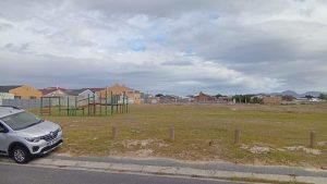 Coniston Park group hire lawyers to fight school expansion plan