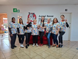 Animal rescue team joins GunRun Pet Walk to raise funds for new mobile clinic