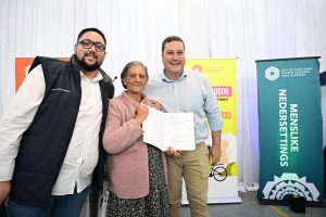 Cape Town Mayor hands over title deeds to Steenberg residents in service blitz