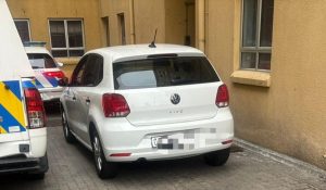 Five suspects arrested in Grassy Park with hijacked vehicle