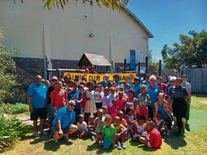 Westlake Children join lions club bag-a-burger clean-up to protect environment