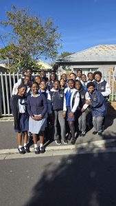 Wittebome high school learners bring joy to Parkhaven old age home residents