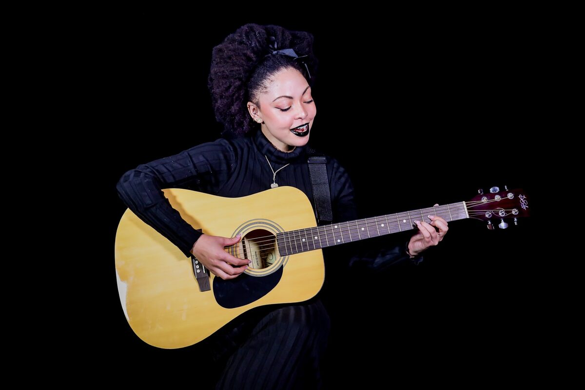Bethe records her single Amy through the 2026 Beyond Busking Programme

