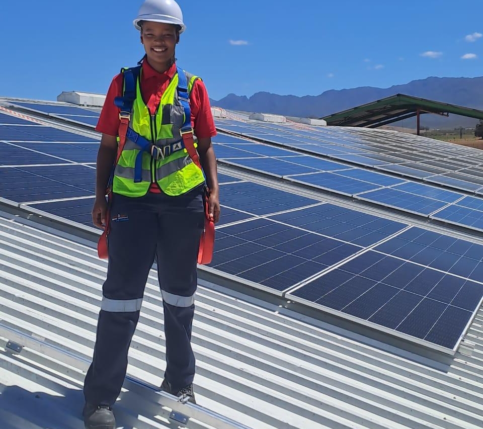 Solar training opens career path for Cape Town youth