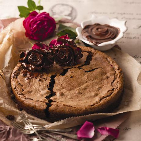 Donkersjokolade-en-amandel-koek