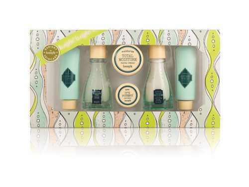 6. Benefit B.Right! Radiant Skincare 6 piece, R335.00