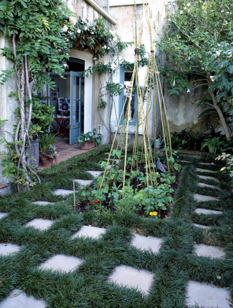 Tuin-met-plaveiblokke