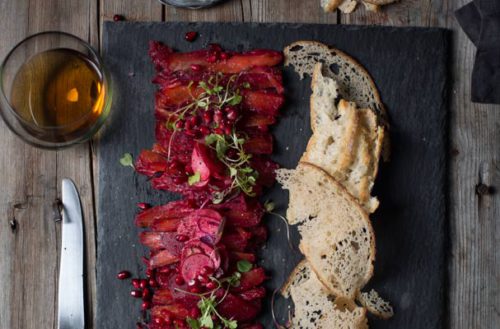 Beet-gepekelde-salm-met-creme-fraiche-sous