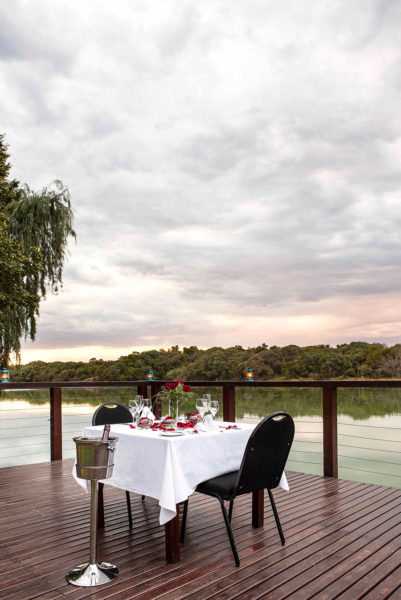 Faircity-Roodevallei-Hotel-houtdek