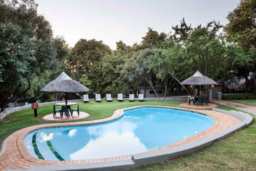 Faircity-Roodevallei-Hotel-swembad
