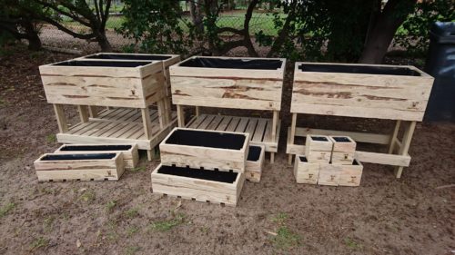 Verskeidenheid plantehouers ideaal vir jou stoep (Cape Planters)
