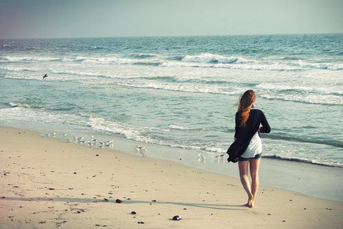Vrou-op-strand