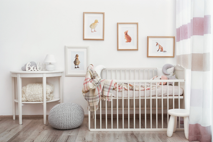 Baba- en kleuterkamerdekor vir ’n moderne mamma