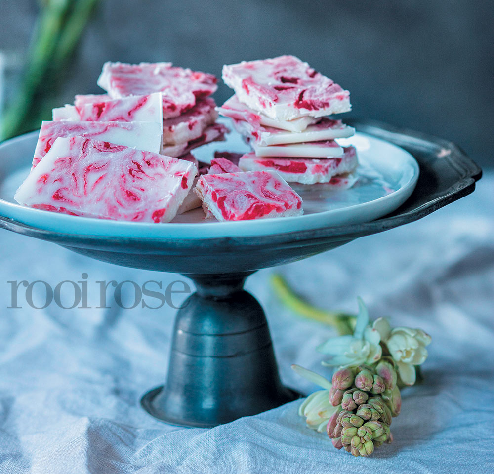 Maklike-klapper-en-aarbei-fudge
