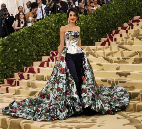 Amal Clooney by die Met gala 2018