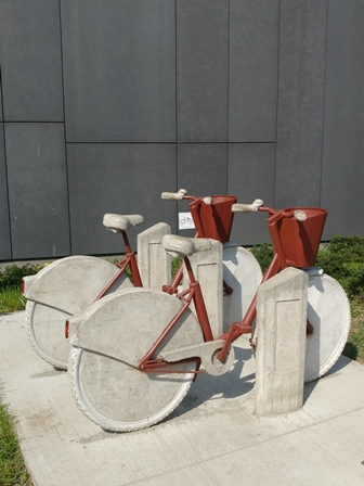 -inval-2-krakau-sementfietse