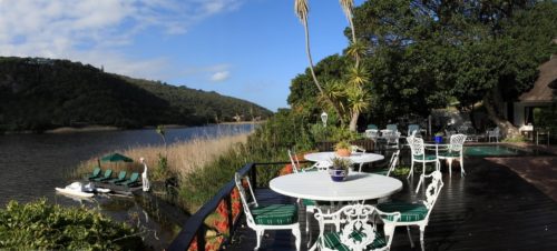 Guest-Lodge-Wildernis-boot-ontbyt