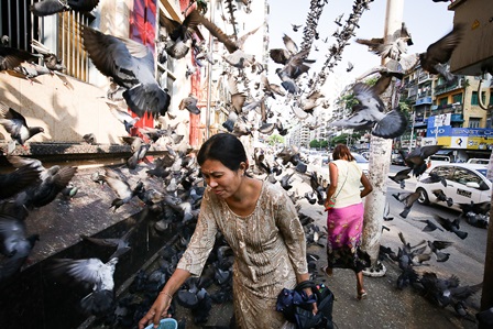 een-foto-op-'n-slag-Yangon-Myanmar Liefde, een foto op ’n slag