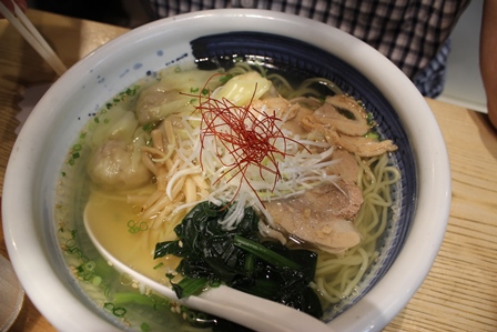 masiekuns-in-japan-kos