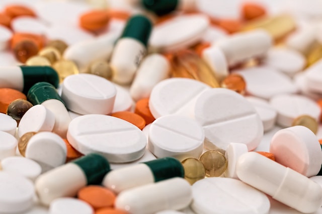 11 planne en melkplaasvervangers vir mense met laktose-intoleransie