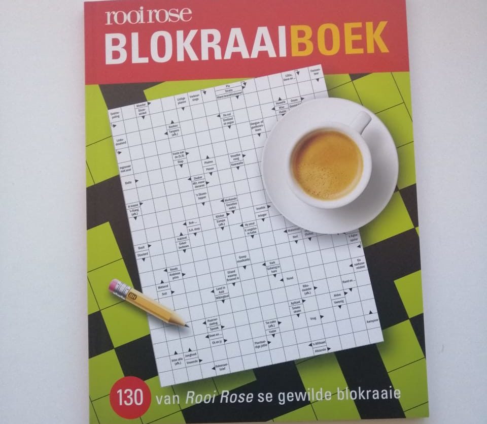 Luister na Tee & Taai Toffies en WEN ’n rooi rose-blokraaiboek!