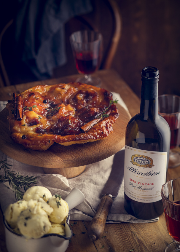 Kom kuier saam met Vickie by die Muskadelfees op Barrydale