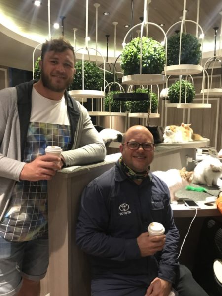 Erns kuier elders, maar die keer in Japan!
