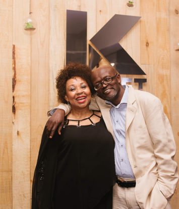Poppie Nongena slaan 12 pryse los by die Silwerskermfees - 1