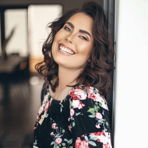 Sumarie Jordaan is die land se eerste TV-aanbieder met 'n fisieke gestremdheid. Foto: rooi rose