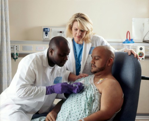 Bewustheid van die simptome van borskanker is deurslaggewend. Foto: National Cancer Institute