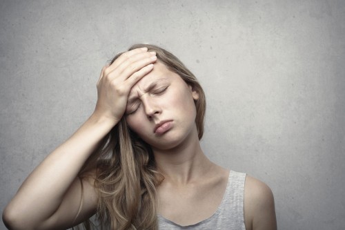 Hierdie onverwerkte emosies kan tot migraine lei. Foto: Andrea Piacquadio, Pexels