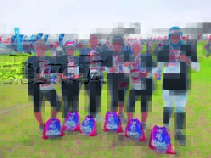 Ashton-atletiekklub ryg silwermedaljes in