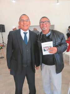 Skrywer kry lewenslange eer