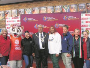 Netbal-wêreldbekertrofee draai in Malmesbury