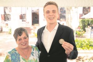 Streek blink uit by Veritas