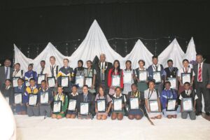 alle Dux-leerders in swartland vereer