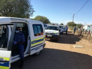 ‘Bly by jou huis’