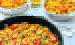 Pan-fried prawns and savoury rice