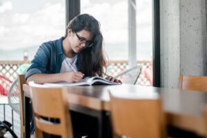 Apply now for an Allan Gray Orbis fellowship