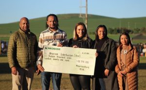 Gemeenskap span kragte saam om fondse vir oud-polisieman in te samel