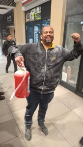 MTN-man hou sy lyf gou brandweerman by De Bron