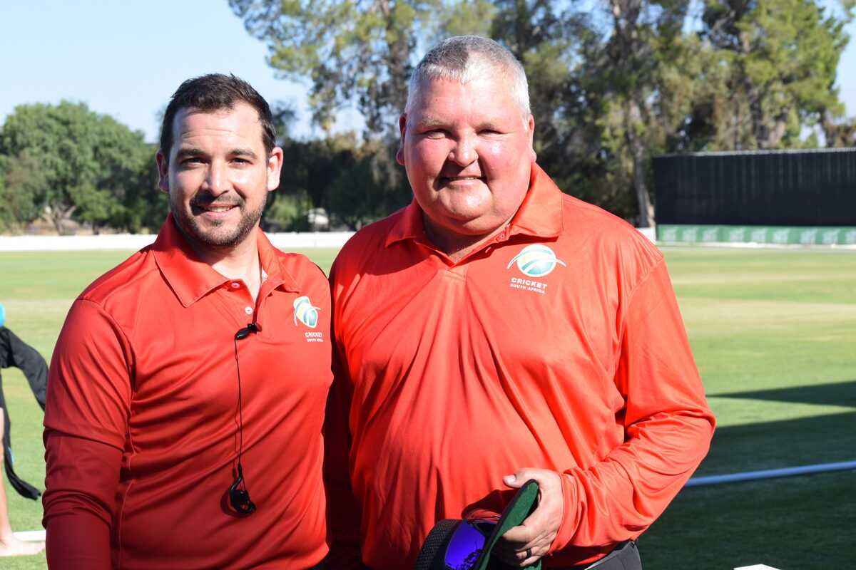 Onnie, oud-leerder lig saam die vinger in provinsiale T20-wedstryd