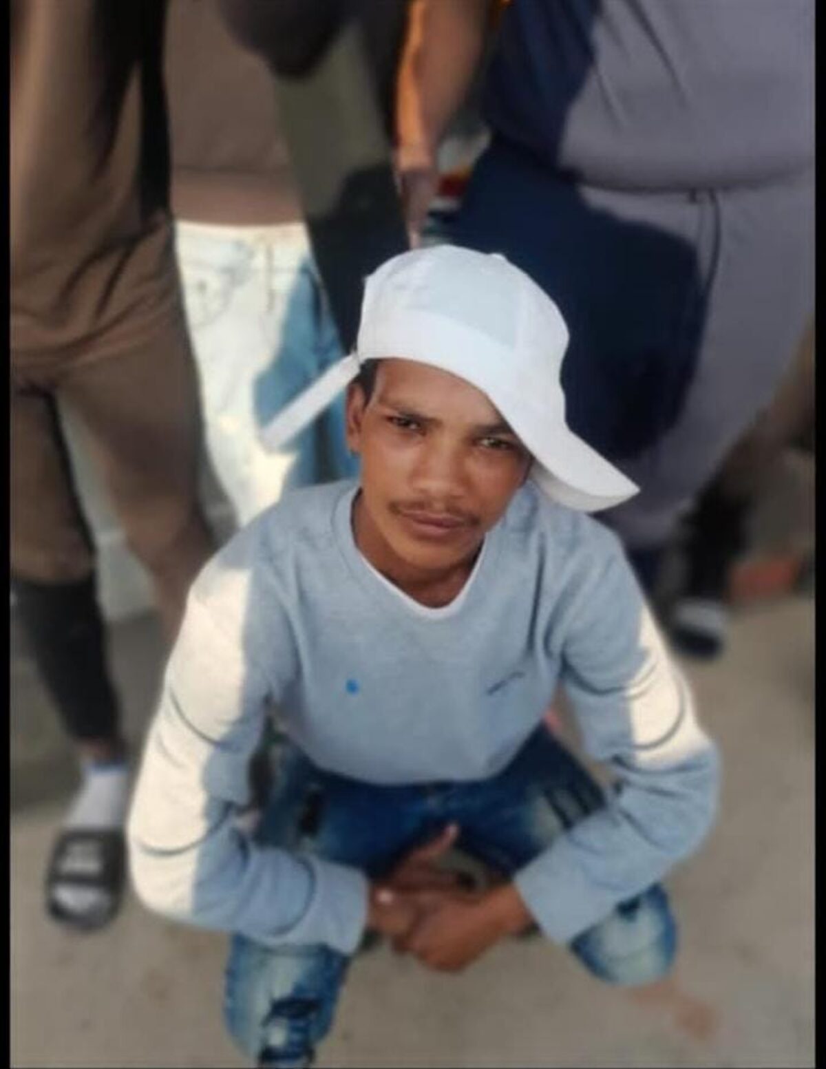 Stil dorpie buite Malmesbury nou oorlogsone weens bendegeweld