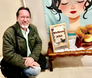 Radioman bespreek ‘onthouboek’ by Malmesbury-boekklub as deel van landwye bekendstelling