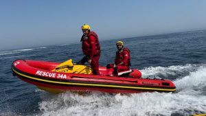 Father and son rescued off rocks at Ganzekraal