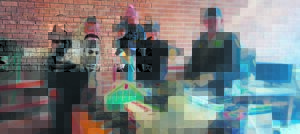 Onderwyser gesteek in haar klaskamer by laerskool in Bonteheuwel